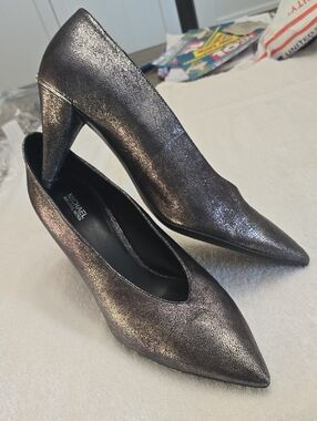 Michael Kors Lizzy Mid-Heel Metallic Pumps